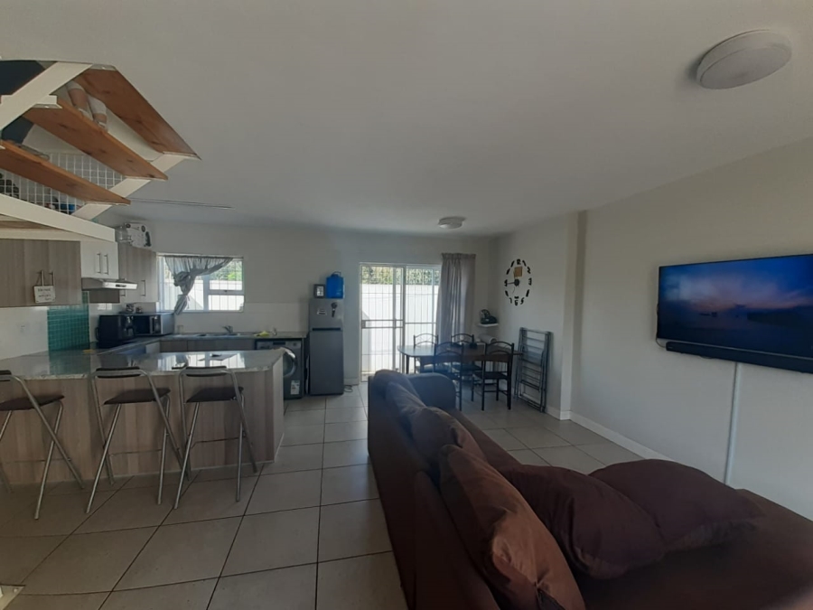 2 Bedroom Property for Sale in Parsonsvlei Eastern Cape